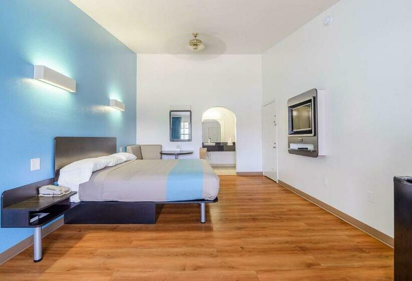 스탠다드 룸 킹사이즈 침대, Motel 6 Canton, Tx