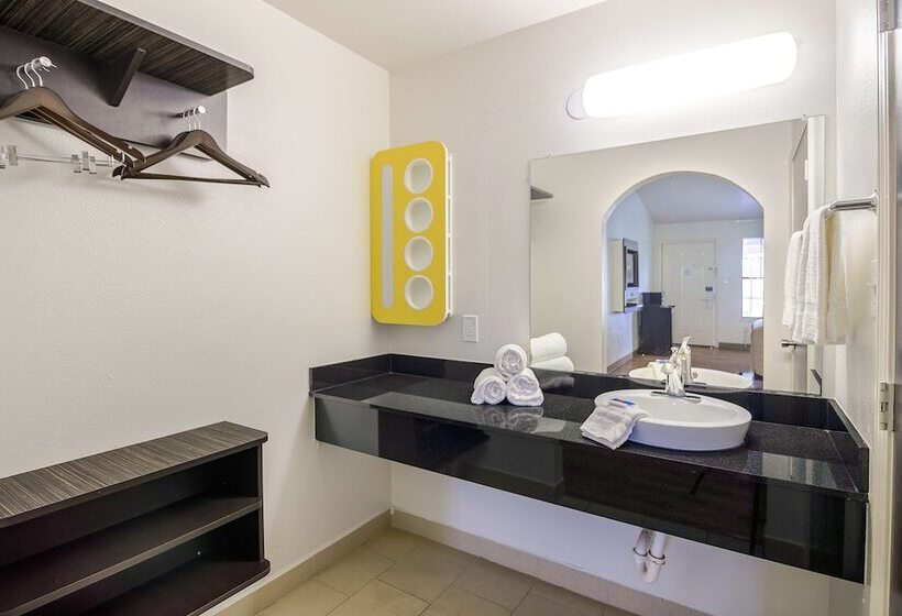 디럭스 룸, Motel 6 Canton, Tx