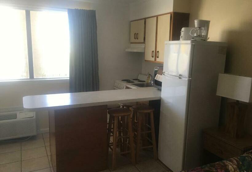 Студия Стандарт, Ocean Cove Motel