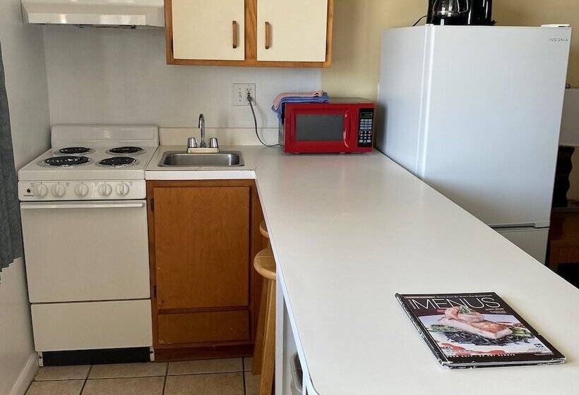 Номер Стандарт, Ocean Cove Motel