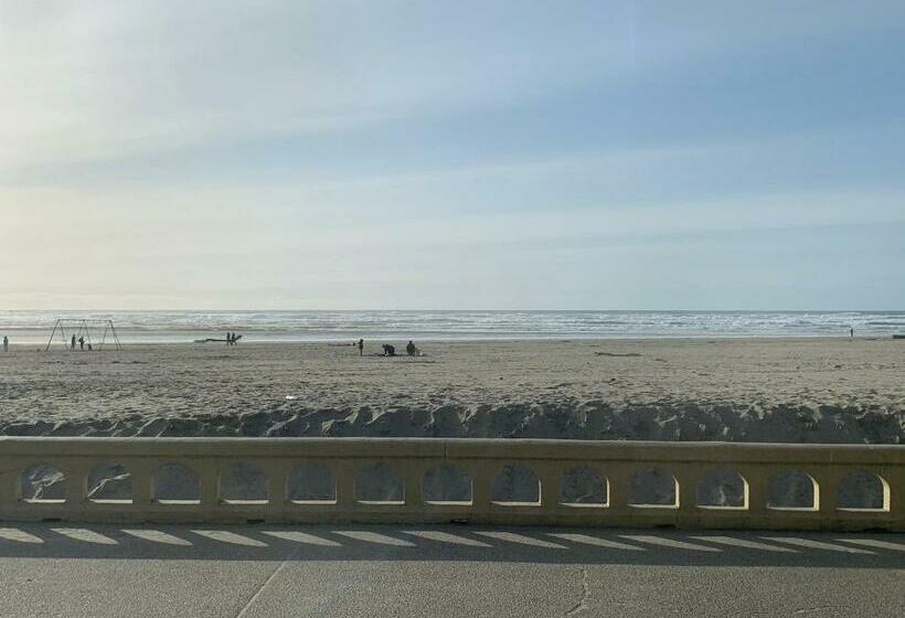 اتاق استاندارد با تخت بزرگ, The Ocean Front At Seaside