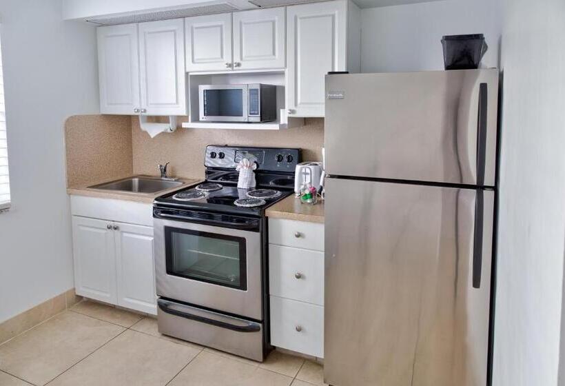 شقة غرفتين, Prestige Hotel Vero Beach