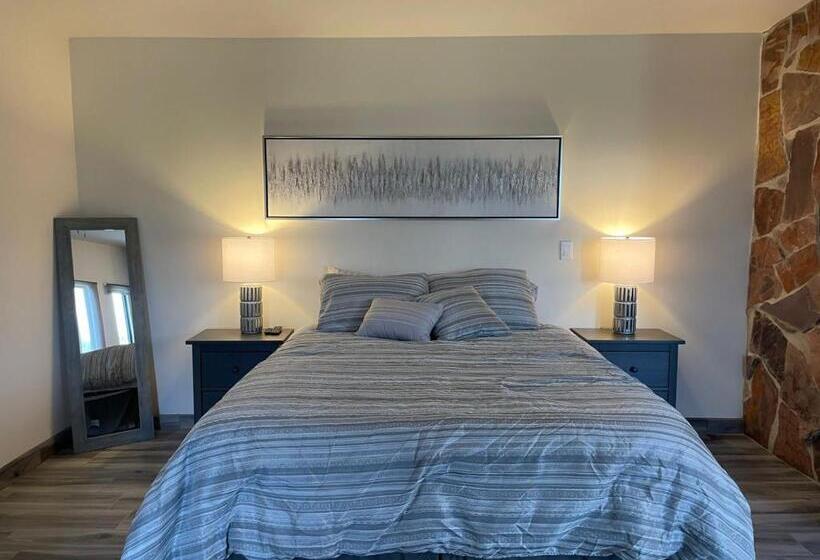 סטודיו סטנדרט עם מרפסת, Ana Luisa Flores