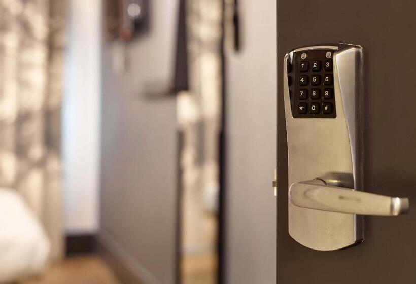 장애인을 위한 스탠다드 룸, B&b Hotel Massieux Genay