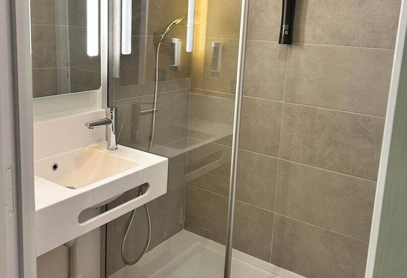 Номер Стандарт Адаптированный для Инвалидов, B&b Hotel Massieux Genay