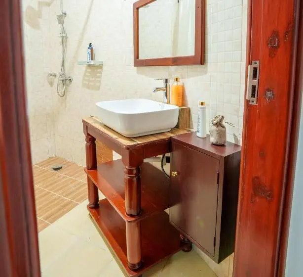 Economy-huone, Sprunger Avenue   Tulia Homes