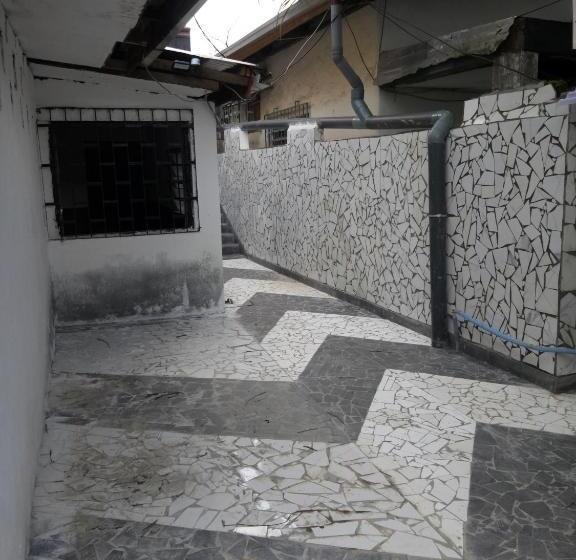 استودیوی لوکس, Cosy Home