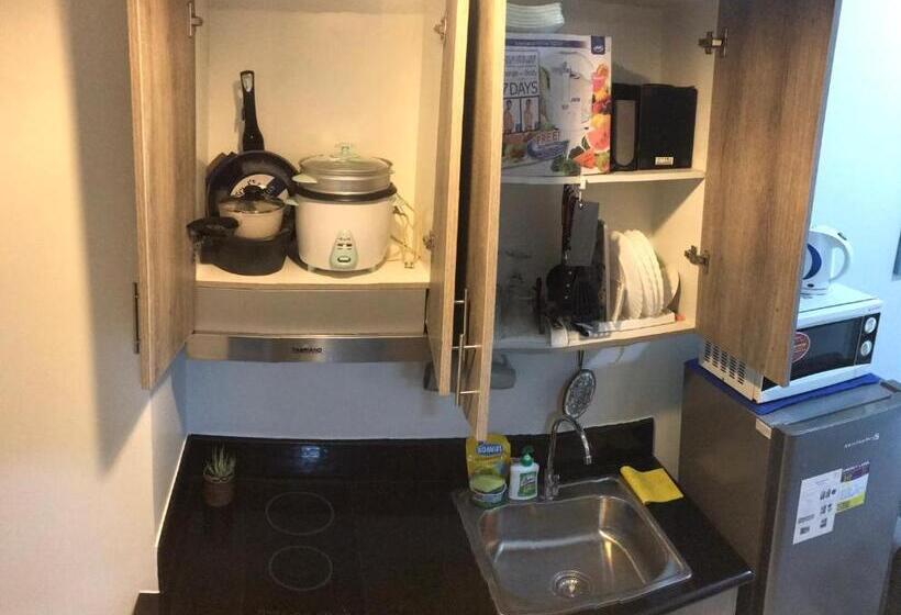 Standardrum med Balkong, Cozy City Living