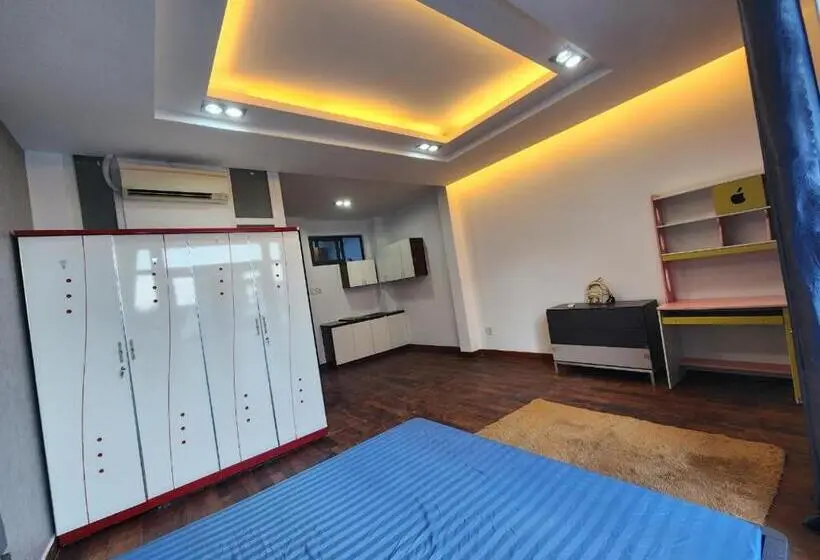 اتاق استاندارد با بالکن, Dlux Hát Giang