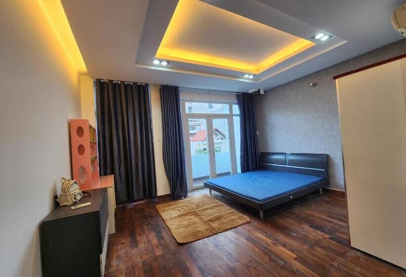 اتاق استاندارد با بالکن, Dlux Hát Giang