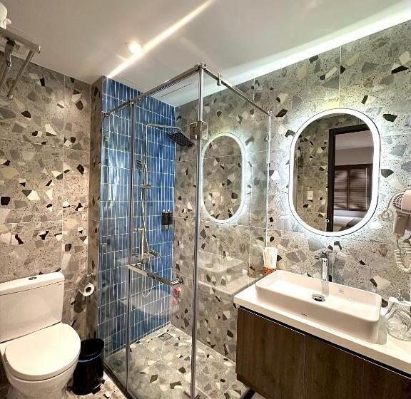 اتاق استاندارد چهار تخته, Hải Long Hotel 2