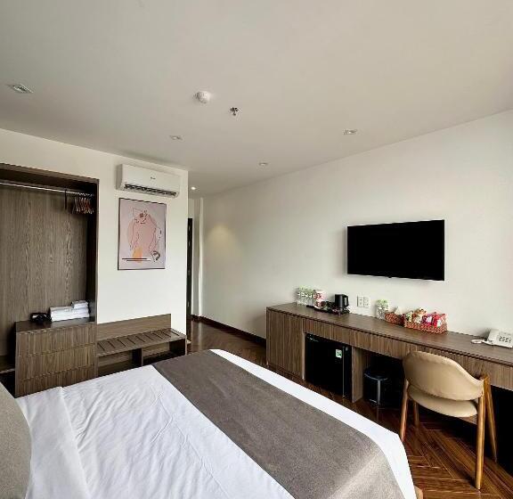 اتاق لوکس با بالکن, Hải Long Hotel 2