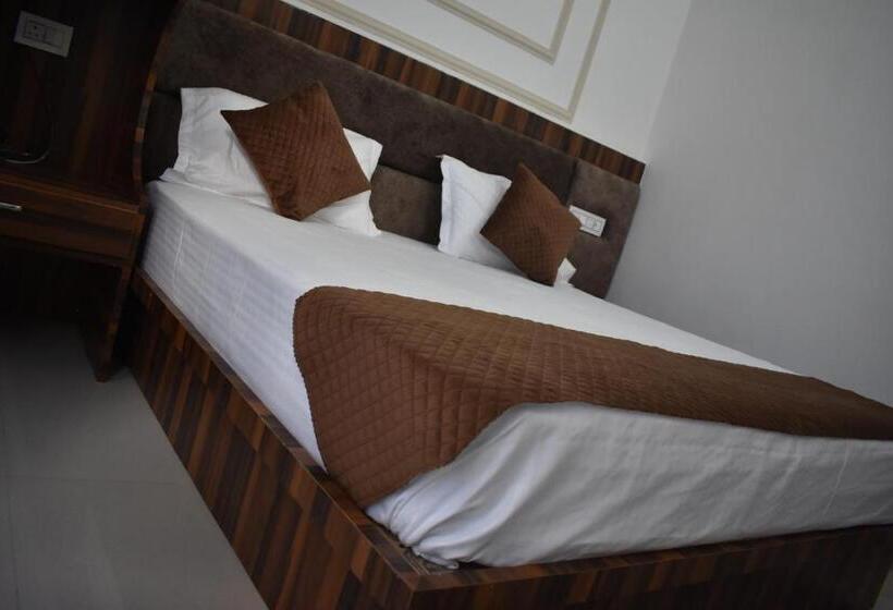 디럭스 룸, Chopta House Hotel And Restaurant