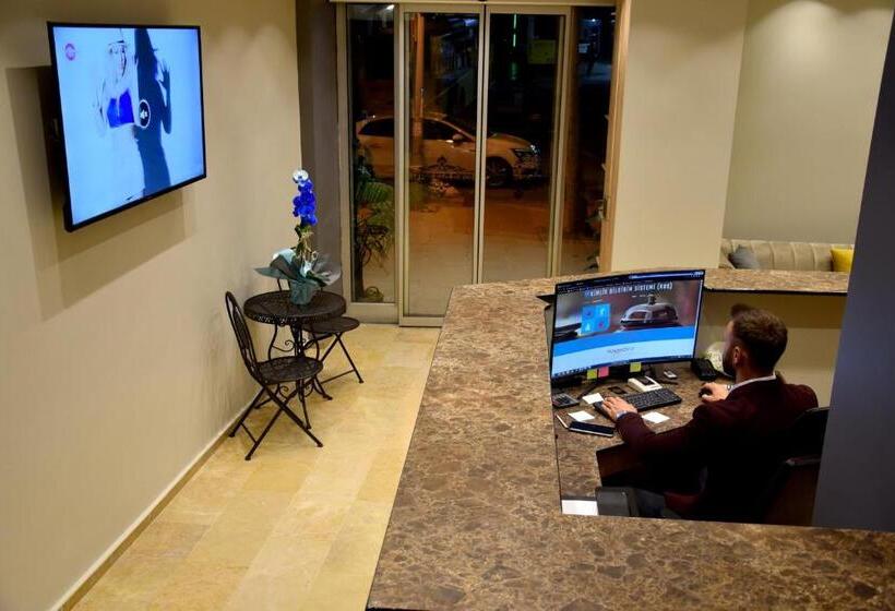 豪华房间, Edwin Plus