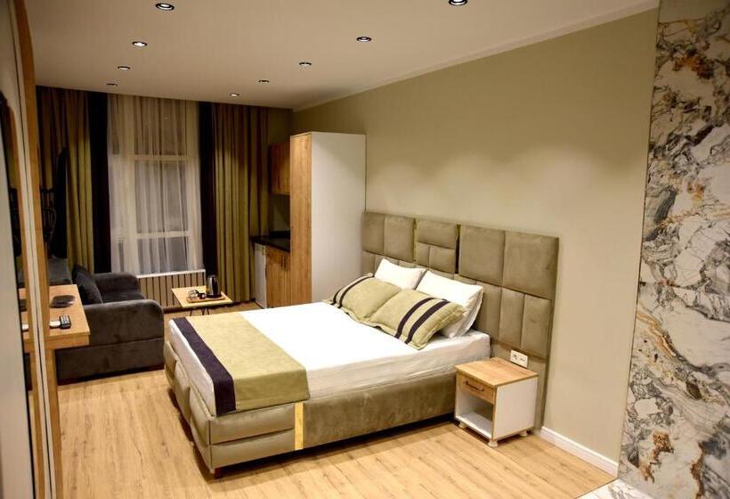 豪华套房, Edwin Plus