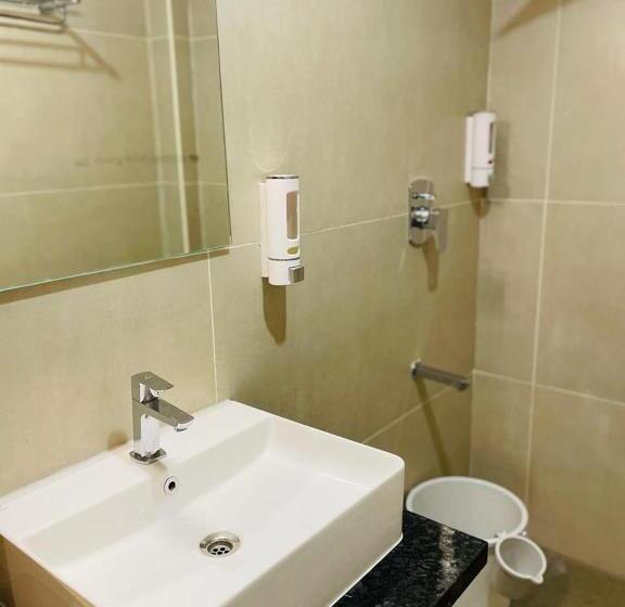 Apartament Rodzinny, Emora Tree