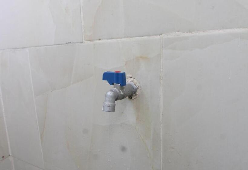 חדר דלוקס, Oyo Life 93125 Kos Bale Lumbung Syariah