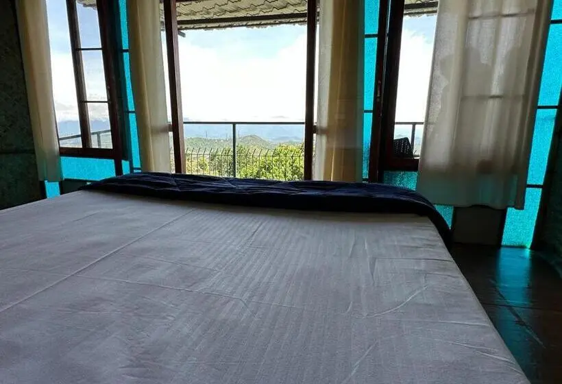 Villa 1 Makuuhuone Puutarhanäkymä, Qatsyir Horizon