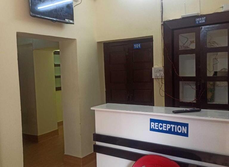 트리플 클래식 룸, Spot On Kunj Bihari Palace