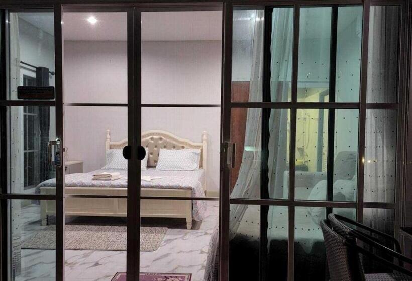 غرفة قياسية رباعية مطلة على الحديقة, Water Hill Resort