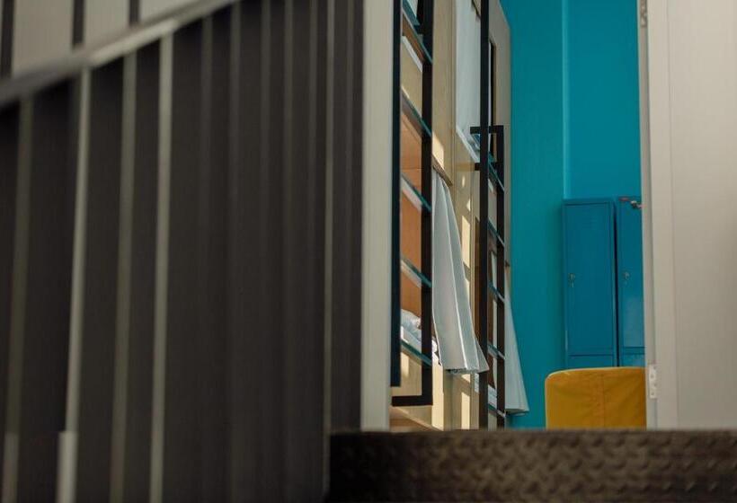 تختخواب در اتاق مشترک, 11+1 By Tumo