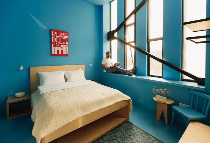 Quarto Deluxe, 11+1 By Tumo