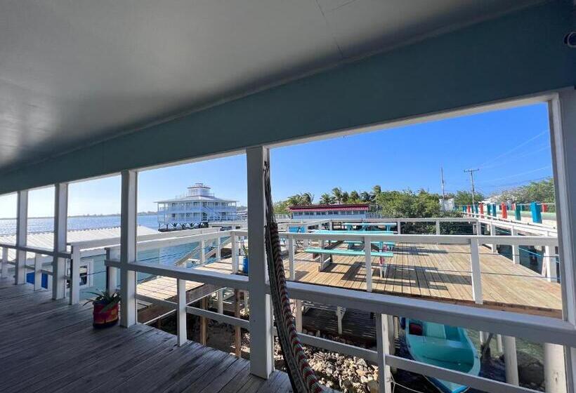 带海景的复工套房, Dockside Utila Ocean Front Suites