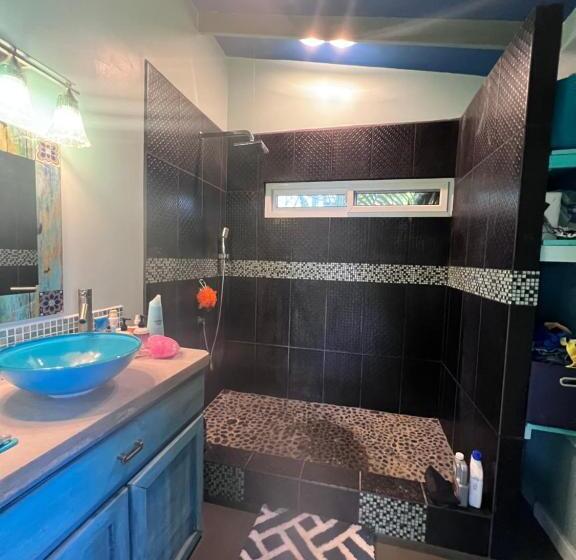 استودیوی لوکس, Dockside Utila Ocean Front Suites