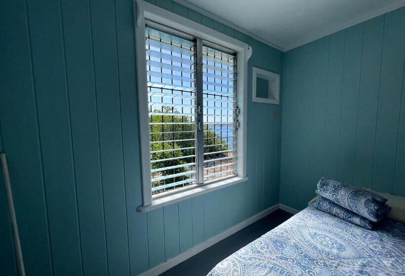 Deluxe Suite Sea View, Dockside Utila Ocean Front Suites