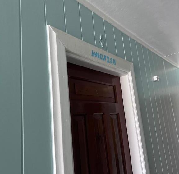 Deluxe Suite Sea View, Dockside Utila Ocean Front Suites