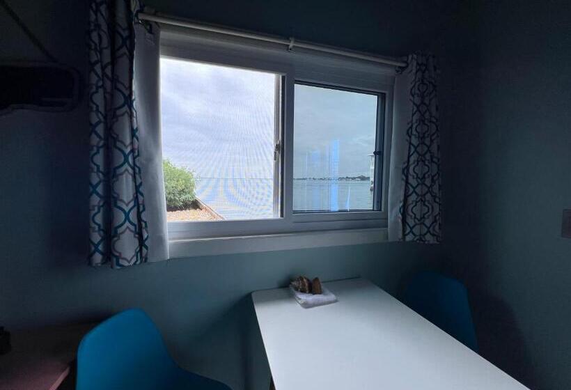 استودیوی لوکس, Dockside Utila Ocean Front Suites