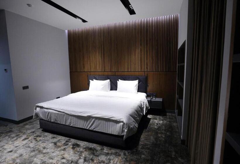 آپارتمان 1 خوابه, Astra