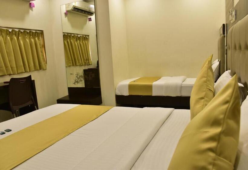 Deluxe Trippelrum, Bkc Palace Inn   Jio World Convention Center And Us Visa Center హోటల్ బి కే సి ప్యాలెస్ ఇన్