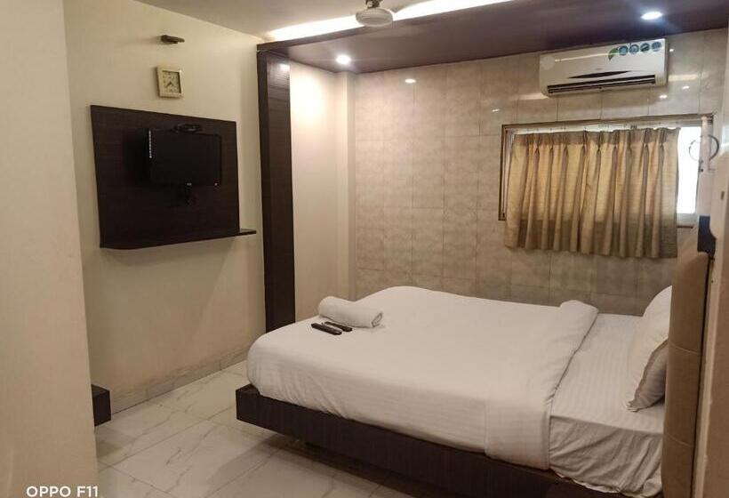 חדר דלוקס, Bkc Palace Inn   Jio World Convention Center And Us Visa Center హోటల్ బి కే సి ప్యాలెస్ ఇన్