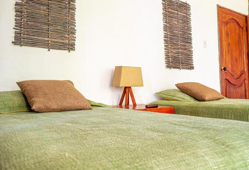 חדר קלאסי לארבעה, Ekoparque Lunaforest