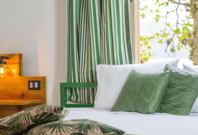 스탠다드 4인용 룸 바다전망, Green Haven Hostel Ilha Anchieta