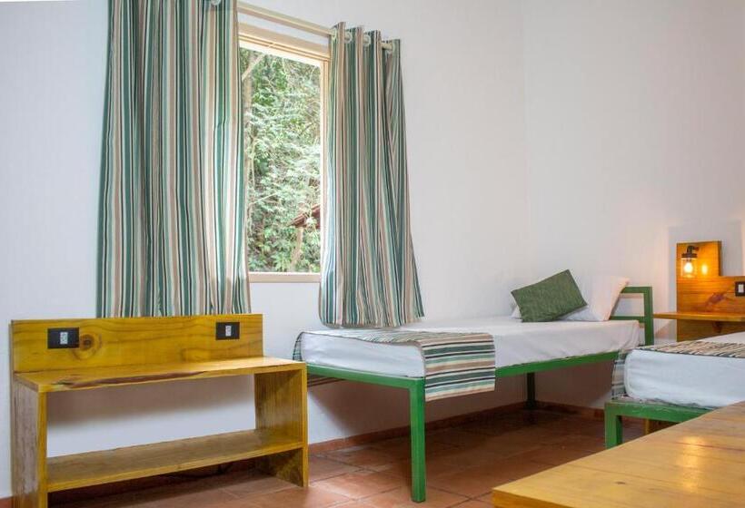 베이직 3인 룸, Green Haven Hostel Ilha Anchieta