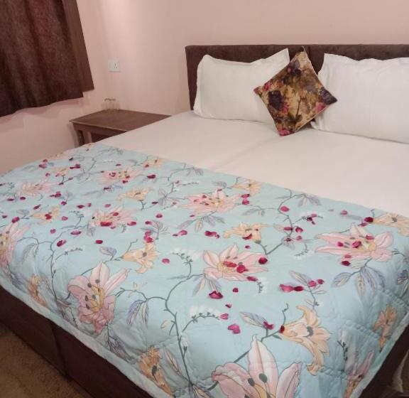 디럭스 룸, Vikram