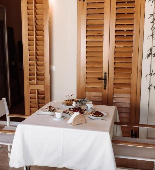 발코니 디럭스 룸, Vila Serenata