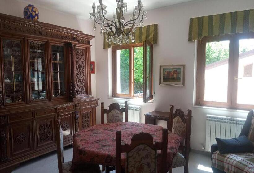 اتاق استاندارد یک تخته با سرویس بهداشتی مشترک, Appartamento Signorile In Centro Storico