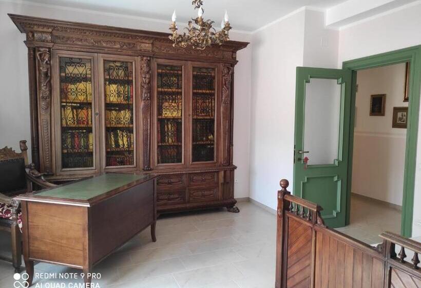 اتاق استاندارد یک تخته با سرویس بهداشتی مشترک, Appartamento Signorile In Centro Storico