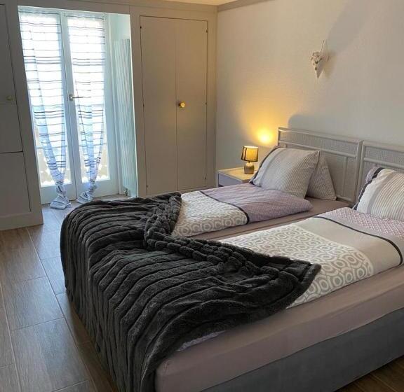 Номер Deluxe с Балконом, Lake Rooms