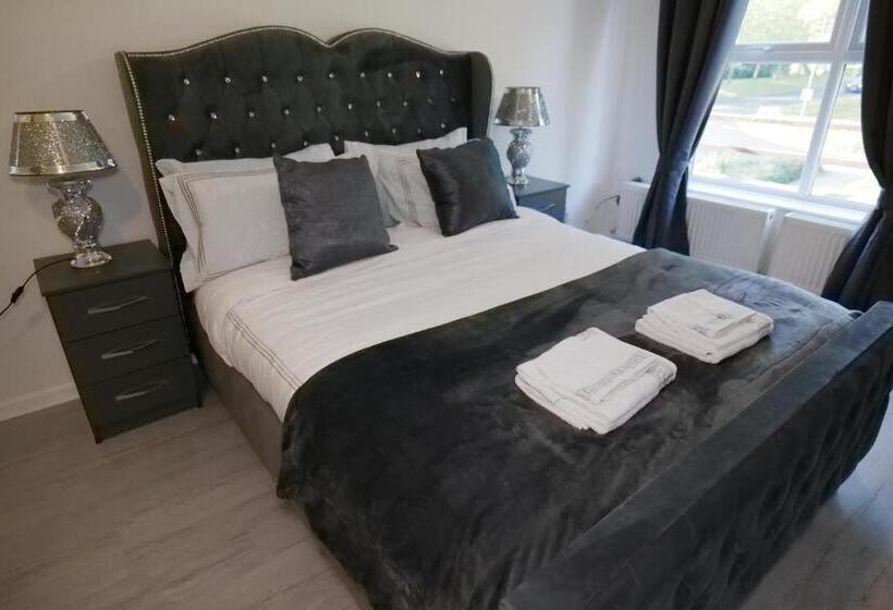 キングサイズベッドのデラックスルーム, Giomakay Luxury Rooms Milton Keynes