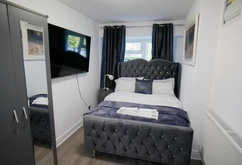 Quarto Deluxe, Giomakay Luxury Rooms Milton Keynes