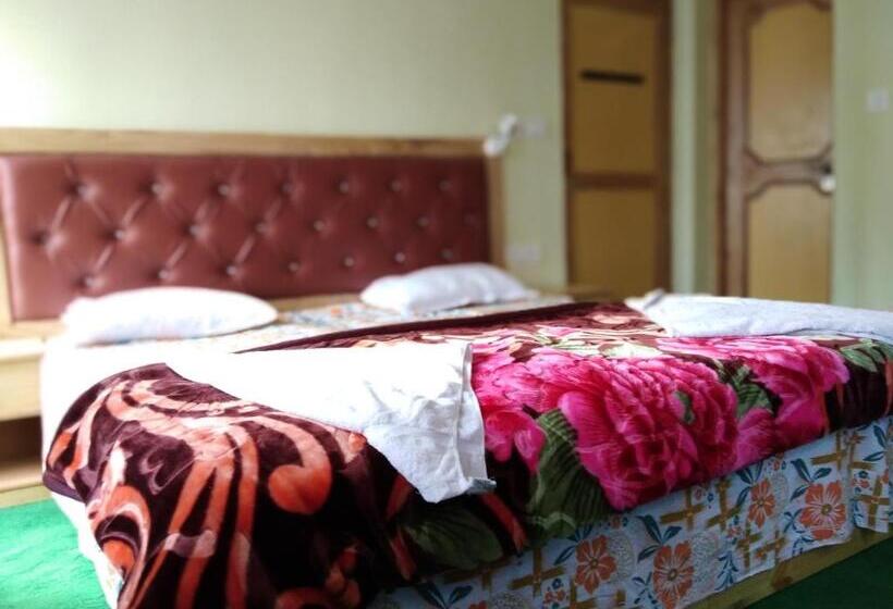 스탠다드 룸 산 전망, Thupwang Villa