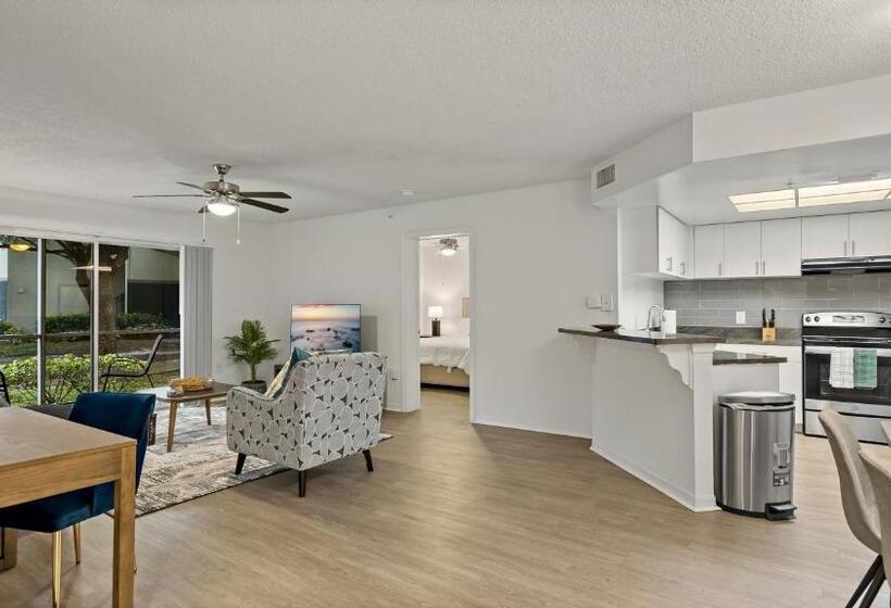 דירת שני חדרים, The Voya   Wellington