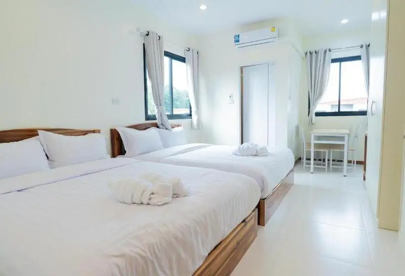スタンダードスタジオ, Chotika Hotel โรงแรมโชติกา ณ เชียงคาน
