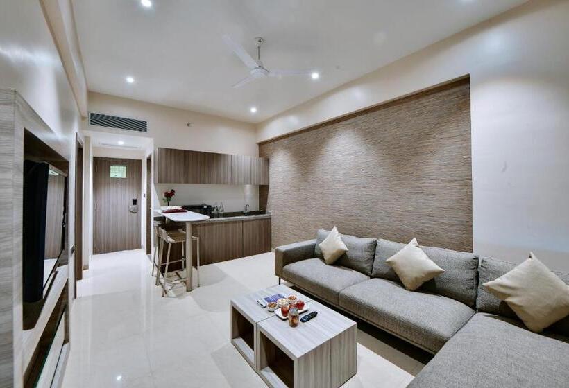 行政套房, Click Hotel Pithampur