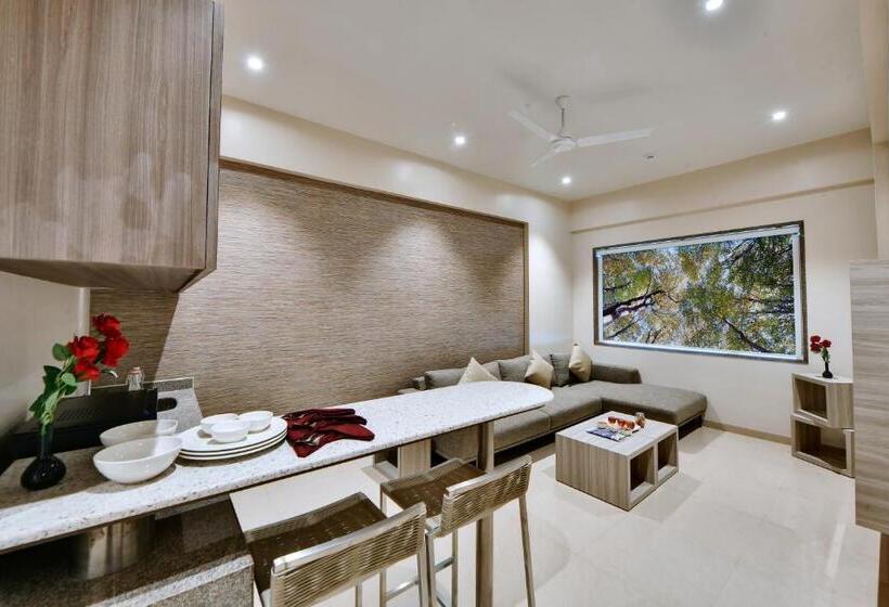 行政套房, Click Hotel Pithampur