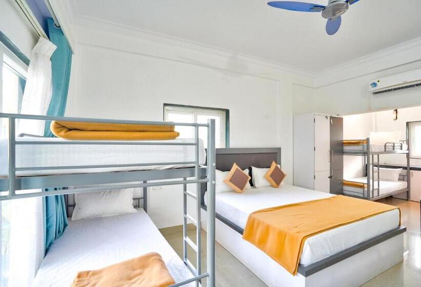 Vuode Makuusalissa, Del Hostel